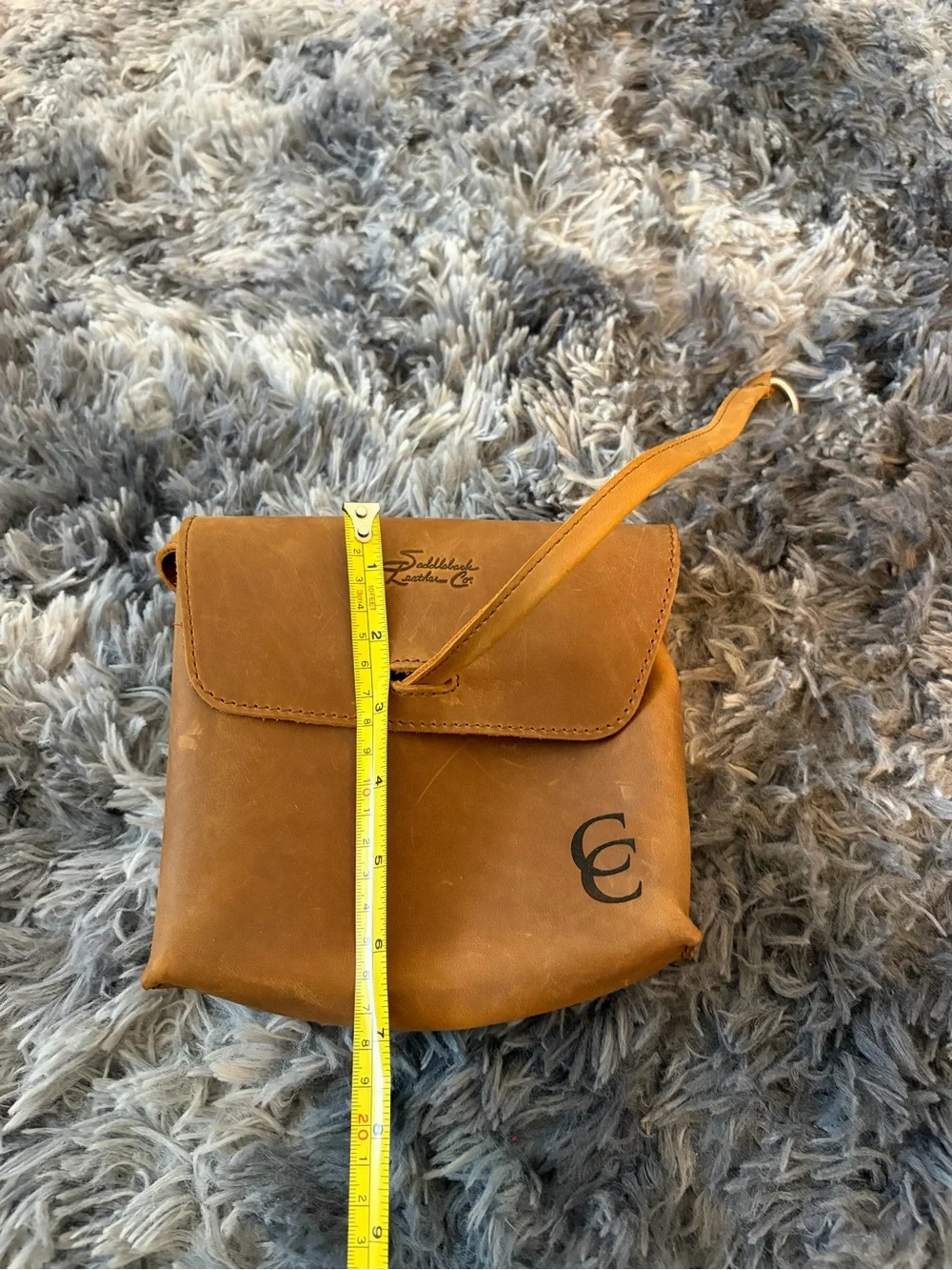 Saddleback Leather Co Tobacco Tan Full Grain Leather Pouch Crossbody Bag CC Logo